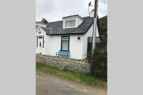 Cottage With Stunning Loch Views